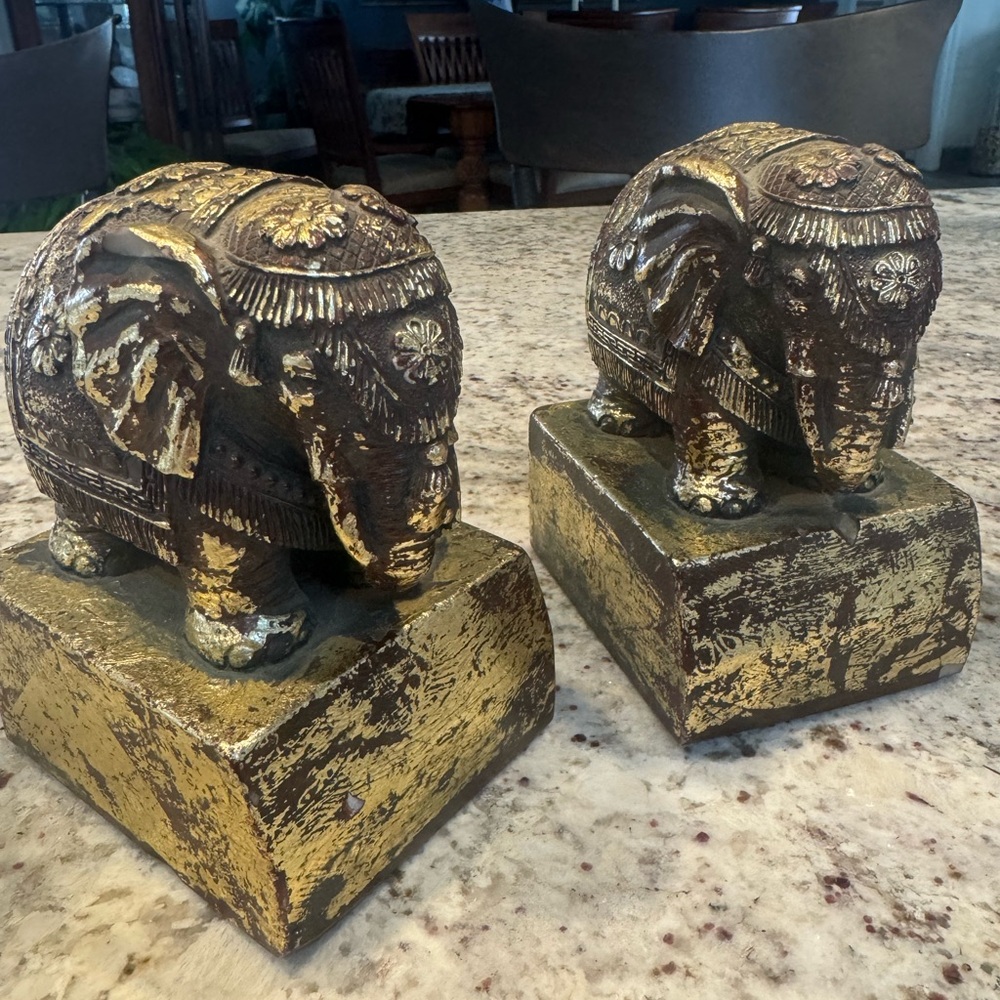 Elephant book ends!  I’ve owned these for years and love them.  De-cluttering